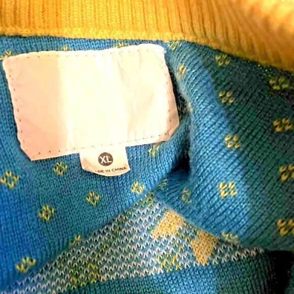 Cerveza Pacifico Clara Beer Holiday Sweater – Volkswagen Van Graphic XL - Picture 4 of 4